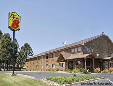 Northwoods Inn And Suites Ely エクステリア 写真