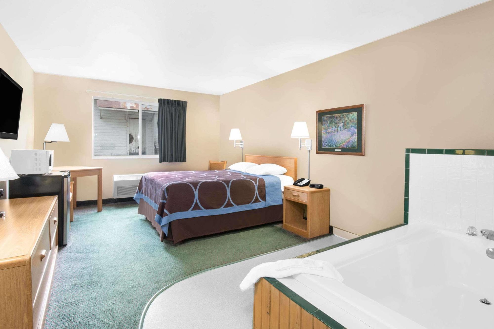 Northwoods Inn And Suites Ely エクステリア 写真